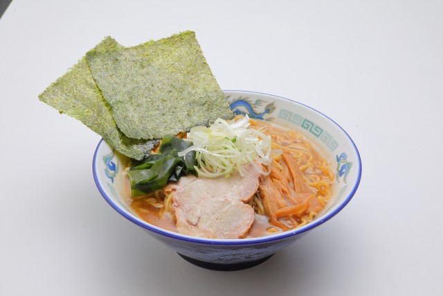 旭川醤油らーめん